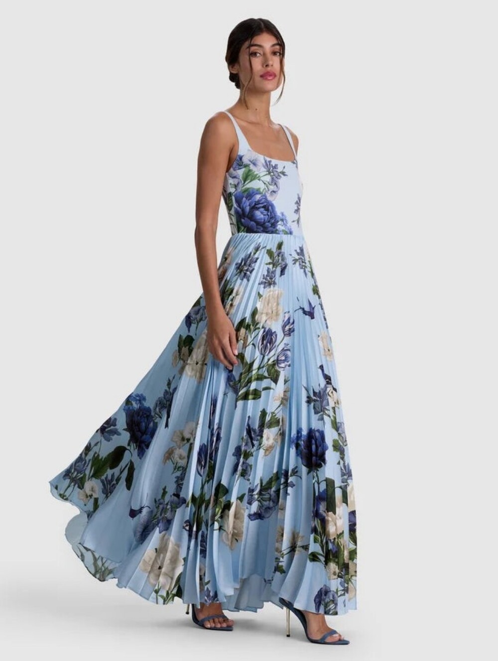Alice + Olivia CAROLYN PLEATED MAXI DRESS - Picture 5 of 6